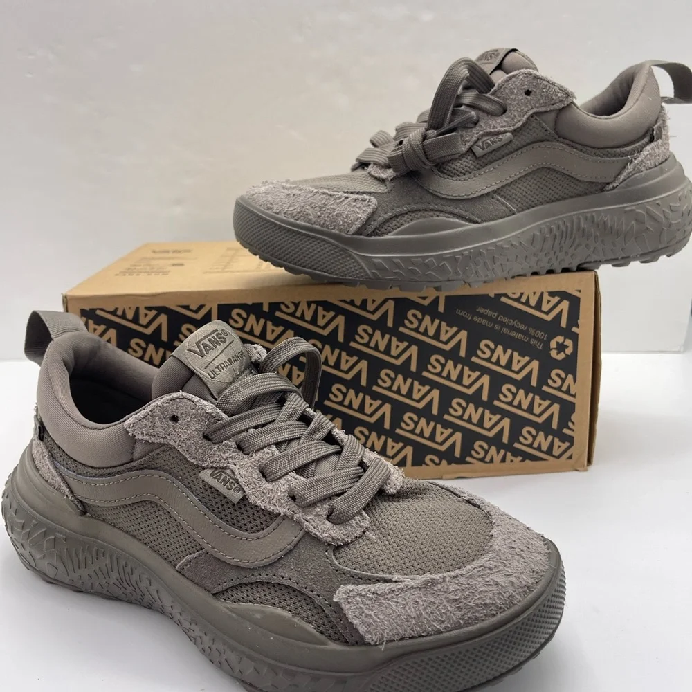 Vans WMN Mte Ultrarange Neo Vr3
Mono Bungee Cord
VN000CWE9JC Sneakers - Picture 15 of 16